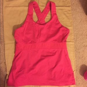 Lululemon criss cross tank size 8